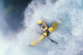 亚博体育app下载官方网站-多线苦战求变，76人止颓、申花谋调、药厂待暖